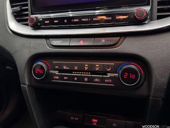 KIA CEED 1.5 T-GDi 3 Hatchback 5dr Petrol DCT Euro 6 (s/s) (158 bhp)