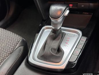 KIA CEED 1.5 T-GDi 3 Hatchback 5dr Petrol DCT Euro 6 (s/s) (158 bhp)