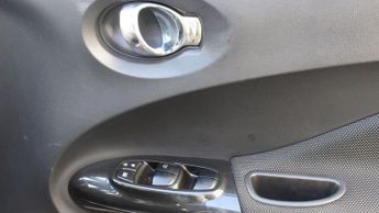 NISSAN JUKE 1.6 N-Connecta SUV 5dr Petrol XTRON Euro 6 (117 ps)