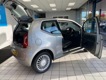 VOLKSWAGEN UP! 1.0 High up! Hatchback 3dr Petrol ASG Euro 5 (75 ps)
