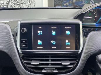 PEUGEOT 2008 1.2 PureTech Allure SUV 5dr Petrol Manual Euro 6 (s/s) (110 ps)