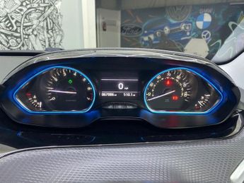 PEUGEOT 2008 1.2 PureTech Allure SUV 5dr Petrol Manual Euro 6 (s/s) (110 ps)