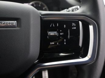 LAND ROVER RANGE ROVER EVOQUE 1.5 P300e 12.2kWh R-Dynamic SE SUV 5dr Petrol Plug-in Hybrid Aut