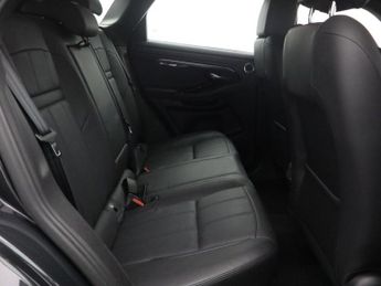 LAND ROVER RANGE ROVER EVOQUE 1.5 P300e 12.2kWh R-Dynamic SE SUV 5dr Petrol Plug-in Hybrid Aut