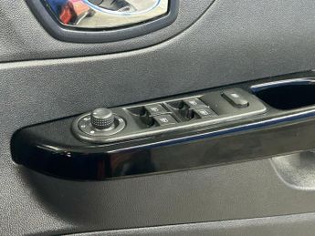 RENAULT CAPTUR 1.5 DYNAMIQUE S NAV DCI 5d 90 BHP