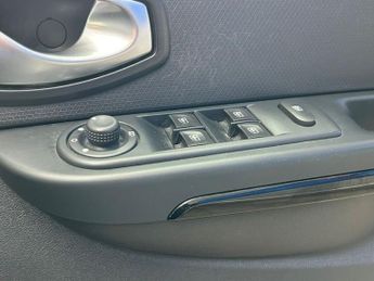 RENAULT CLIO 1.5 DYNAMIQUE S NAV DCI 5d 89 BHP