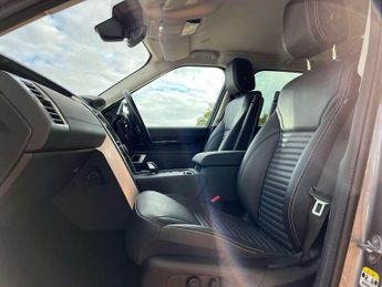 LAND ROVER DISCOVERY 3.0 Discovery S D MHEV Auto 4WD 5dr