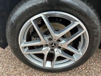 MERCEDES-BENZ GLC 2.1 GLC250d AMG Line SUV 5dr Diesel G-Tronic 4MATIC Euro 6 (s/s)