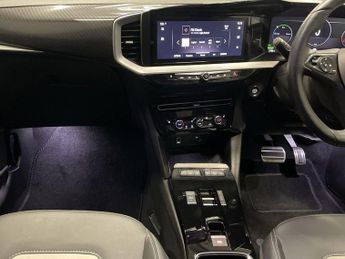 VAUXHALL MOKKA ELECTRIC 50kWh Ultimate SUV 5dr Electric Auto (136 ps)