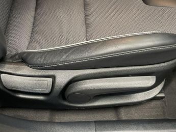 KIA NIRO 64kWh 2 SUV 5dr Electric Auto (201 bhp)