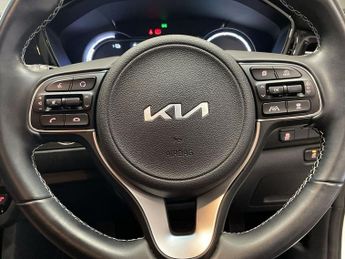 KIA NIRO 64kWh 2 SUV 5dr Electric Auto (201 bhp)