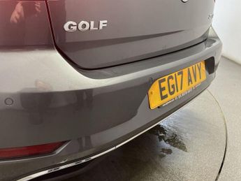 VOLKSWAGEN GOLF 2.0 TDI BlueMotion Tech SE Nav Hatchback 5dr Diesel DSG Euro 6 (