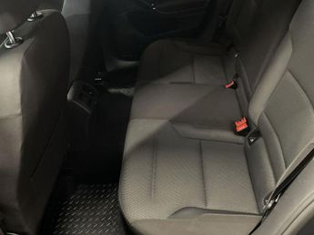 VOLKSWAGEN GOLF 2.0 TDI BlueMotion Tech SE Nav Hatchback 5dr Diesel DSG Euro 6 (