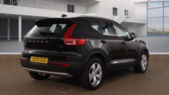 VOLVO XC40 1.5 T3 Momentum SUV 5dr Petrol Auto Euro 6 (s/s) (163 ps)