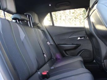 PEUGEOT E-2008 50kWh GT SUV 5dr Electric Auto (7kW Charger) (136 ps)