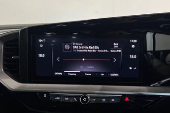 VAUXHALL MOKKA ELECTRIC 50kWh Launch Edition SUV 5dr Electric Auto (136 ps)  Panoramic R