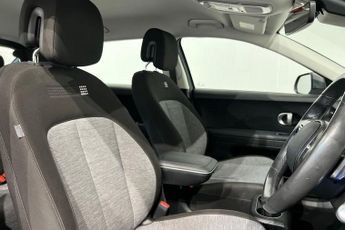HYUNDAI IONIQ 5 73kWh Premium Hatchback 5dr Electric Auto (217 ps) Parking Guida
