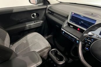 HYUNDAI IONIQ 5 73kWh Premium Hatchback 5dr Electric Auto (217 ps) Parking Guida