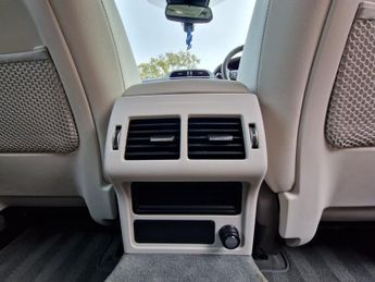 JAGUAR XE 2.0d Prestige Saloon 4dr Diesel Auto Euro 6 (s/s) (180 ps)