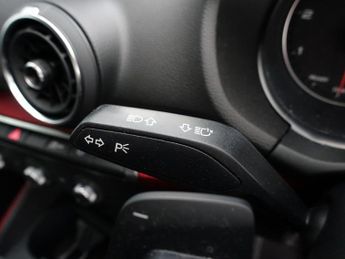 AUDI Q2 1.6 TDI 30 Sport SUV 5dr Diesel S Tronic Euro 6 (s/s) (116 ps)