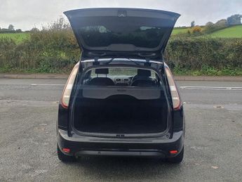 FORD FOCUS 2.0 Titanium Estate 5dr Petrol Automatic (192 g/km, 143 bhp)