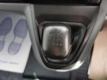 VAUXHALL VIVARO 1.5 Turbo D 2900 Dynamic Panel Van 6dr Diesel Manual L2 H1 Euro 