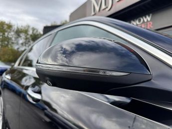 MERCEDES-BENZ C-CLASS 2.0 C220dh MHEV AMG Line (Premium) Saloon 4dr Diesel Hybrid G-Tr