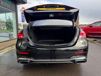 MERCEDES-BENZ C-CLASS 2.0 C220dh MHEV AMG Line (Premium) Saloon 4dr Diesel Hybrid G-Tr