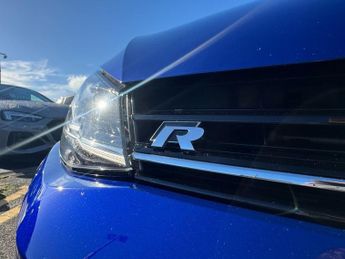 VOLKSWAGEN GOLF 2.0 TSI R Hatchback 5dr Petrol DSG 4Motion Euro 6 (s/s) (300 ps)