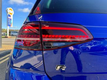 VOLKSWAGEN GOLF 2.0 TSI R Hatchback 5dr Petrol DSG 4Motion Euro 6 (s/s) (300 ps)