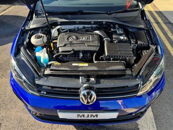 VOLKSWAGEN GOLF 2.0 TSI R Hatchback 5dr Petrol DSG 4Motion Euro 6 (s/s) (300 ps)