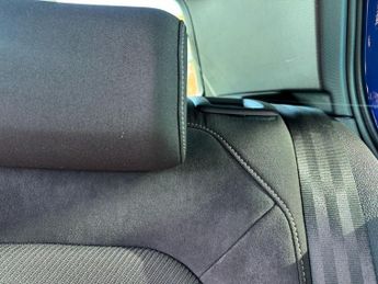 VOLKSWAGEN GOLF 2.0 TSI R Hatchback 5dr Petrol DSG 4Motion Euro 6 (s/s) (300 ps)