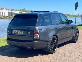 LAND ROVER RANGE ROVER 4.4 SD V8 Autobiography SUV 5dr Diesel Auto 4WD Euro 6 (s/s) (33