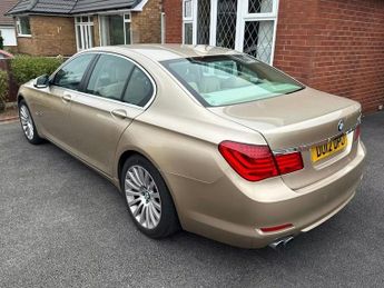 BMW 7 SERIES 3.0 730d SE Luxury Edition Saloon 4dr Diesel Auto Euro 5 (245 ps