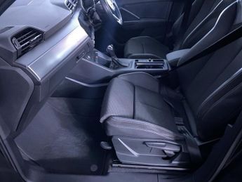 AUDI Q3 2.0 TDI 40 S line SUV 5dr Diesel S Tronic quattro Euro 6 (s/s) (