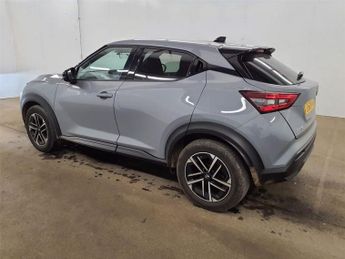 NISSAN JUKE 1.0 DIG-T N-Connecta SUV 5dr Petrol DCT Auto Euro 6 (s/s) (114 p