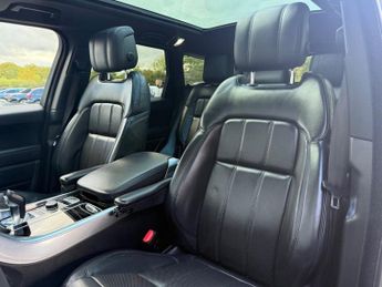 LAND ROVER RANGE ROVER SPORT 3.0 D300 MHEV HSE Silver SUV 5dr Diesel Auto 4WD Euro 6 (s/s) (3