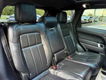 LAND ROVER RANGE ROVER SPORT 3.0 D300 MHEV HSE Silver SUV 5dr Diesel Auto 4WD Euro 6 (s/s) (3