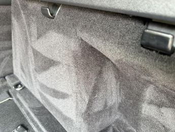 LAND ROVER RANGE ROVER SPORT 5.0 V8 SVR SUV 5dr Petrol Auto 4WD Euro 6 (s/s) (550 ps)