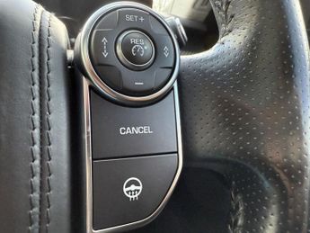 LAND ROVER RANGE ROVER SPORT 5.0 V8 SVR SUV 5dr Petrol Auto 4WD Euro 6 (s/s) (550 ps)