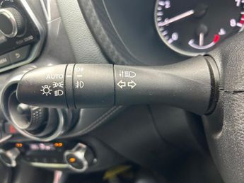 NISSAN JUKE 1.0 DIG-T Tekna SUV 5dr Petrol DCT Auto Euro 6 (s/s) (117 ps)