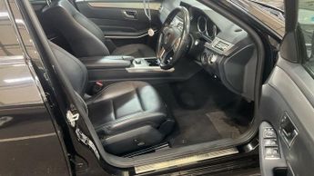 MERCEDES-BENZ E-CLASS 2.1 E250 CDI AMG Night Edition Estate 5dr Diesel G-Tronic+ Euro 