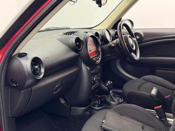 MINI COUNTRYMAN 2.0 Cooper SD SUV 5dr Diesel Auto Euro 5 (143 ps)