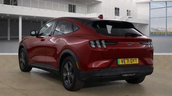 FORD MUSTANG MACH-E Standard Range 70kWh SUV 5dr Electric Automatic (269 ps)