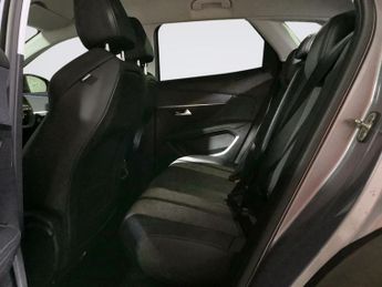 PEUGEOT 3008 1.2 PureTech GPF Allure SUV 5dr Petrol EAT Euro 6 (s/s) (130 ps)