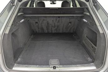 AUDI A4 AVANT 2.0 TDI 35 S line Estate 5dr Diesel S Tronic Euro 6 (s/s) (163 p