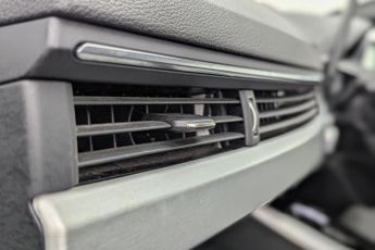 AUDI A4 AVANT 2.0 TDI 35 S line Estate 5dr Diesel S Tronic Euro 6 (s/s) (163 p