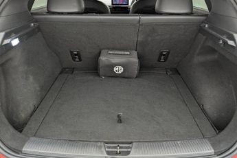 MG Mg4 64kWh Trophy Long Range Hatchback 5dr Electric Auto (203 ps)