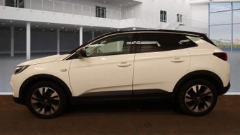 VAUXHALL GRANDLAND X 1.2 Turbo SRi Nav SUV 5dr Petrol Auto Euro 6 (s/s) (130 ps)