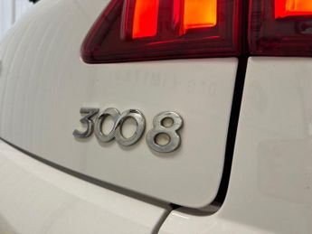 PEUGEOT 3008 1.6 BlueHDi Allure SUV 5dr Diesel ETG Euro 6 (s/s) (120 ps)